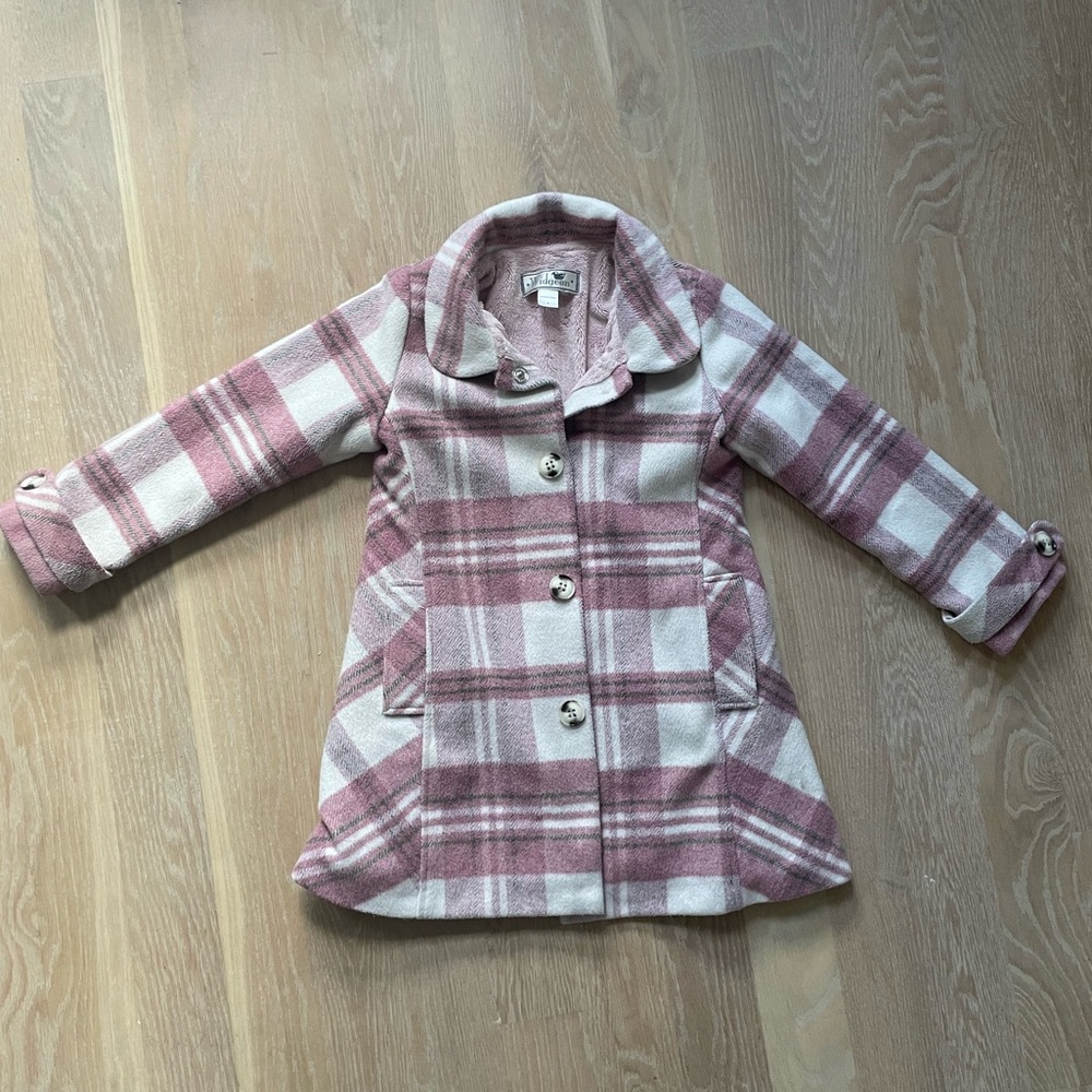 Widgeon a girls Faux Fur Coat in Light Pink - size 7